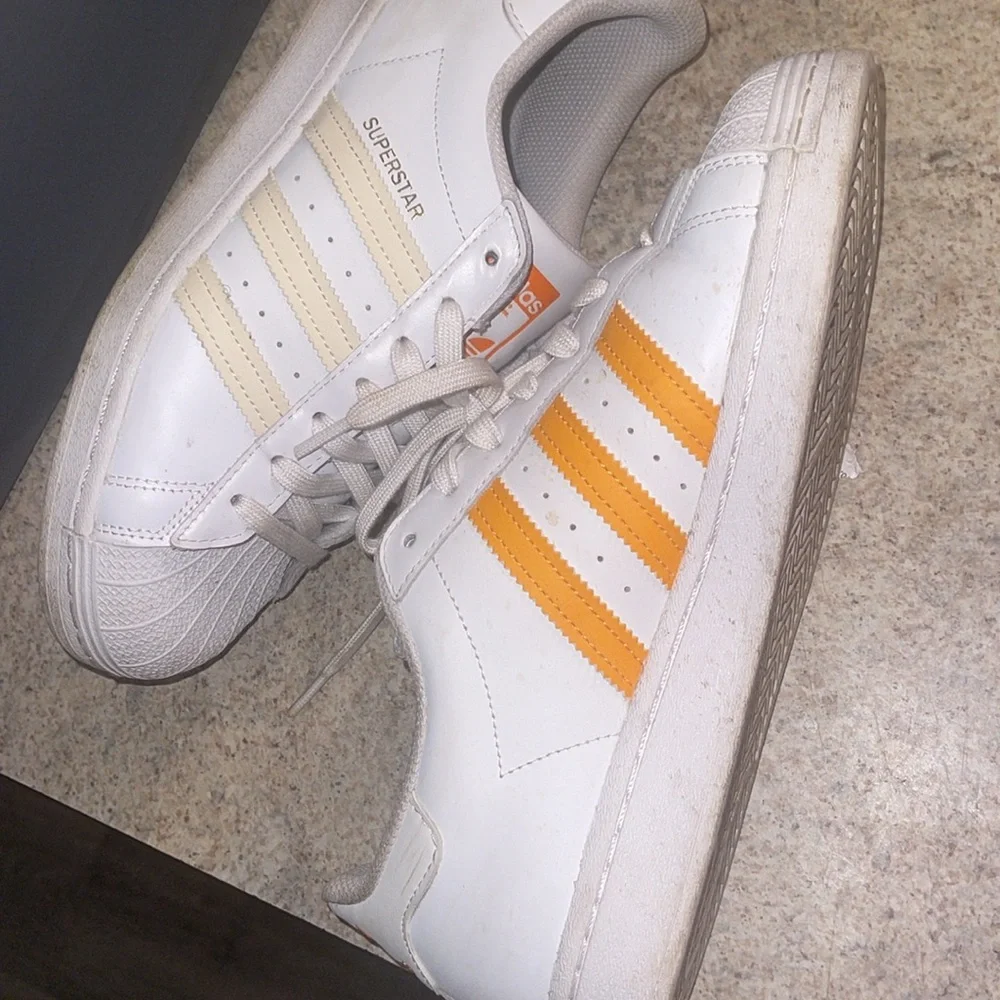 Mens Adidas superstar size 8